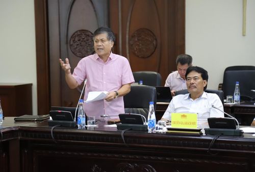 TS Phan Ngọc Trung cho rằng, để đáp ứng yêu cầu chyển dịch năng lượng, dự thảo cần tiếp tục bổ sung các quy định mang tính nền tảng cho những lĩnh vực mới.