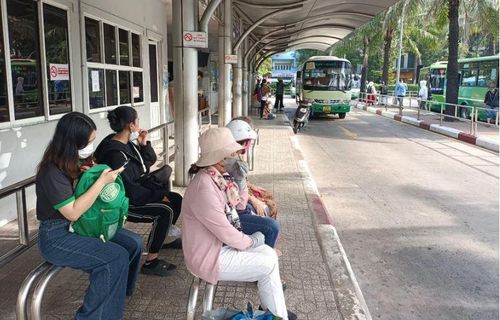 Muốn bến xe không khói thuốc lá, người đứng đầu phải quyết liệt