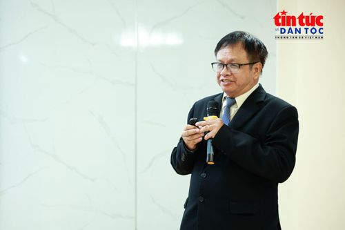 Ông Hứa Phú Doãn, Chủ tịch Hội Thiết bị Y tế TP Hồ Chí Minh phát biểu tại sự kiện.