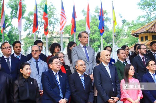 Quan hệ đối ngoại của ASEAN không ngừng được mở rộng và nâng tầm, góp phần duy trì đà tăng trưởng kinh tế của khu vực, đồng thời củng cố vai trò trung tâm của ASEAN trong cấu trúc khu vực đang định hình. Những kết quả đạt được là minh chứng cho sức sống, bản sắc, uy tín và khả năng thích ứng của ASEAN trước những biến động của tình hình thế giới.