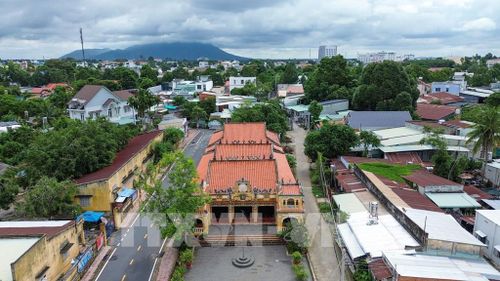 Đình Hiệp Ninh, công trình được hình thành từ những năm cuối thế kỷ XIX, gắn với quá trình khai hoang, lập ấp và hình thành cộng đồng cư dân trên vùng đất Tây Ninh. Ảnh: Giang Phương - TTXVN
