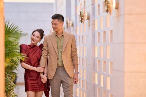 Sau hơn 15 năm đồng hành, Bảo Thanh và ông xã xây dựng cuộc sống gia đình kín tiếng nhưng hạnh phúc bên hai con. Ảnh: FBNV.
