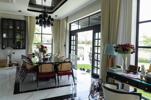 Một số hình ảnh bên trong căn biệt thự ở TP.HCM của Quốc Trường.
