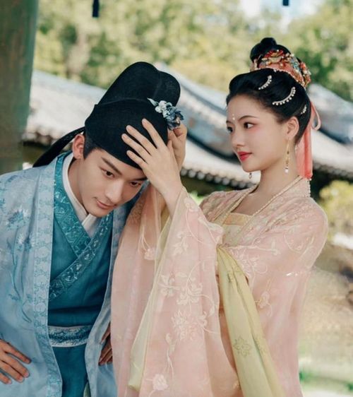 Trương Vãn Ý và Nhậm Mẫn mang đến mạch phim dồn dập, lôi cuốn thông qua hành trình chữa lành và đấu trí gia tộc trong Cẩm Tú An Ninh. Ảnh: NSX
