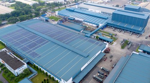 Doanh nghiệp có thể giảm chi phí giảm phát thải thông qua sử dụng năng lượng tái tạo. Ảnh: Hoàng Anh