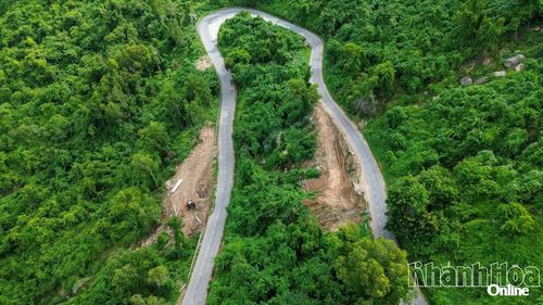 Vị trí sạt lở ở khu vực xã Cam An.