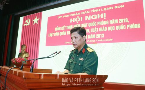 Chỉ huy trưởng Ban Chỉ huy Quân sự xã Bắc Sơn tham luận tại hội nghị