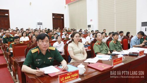 Các đại biểu dự hội nghị