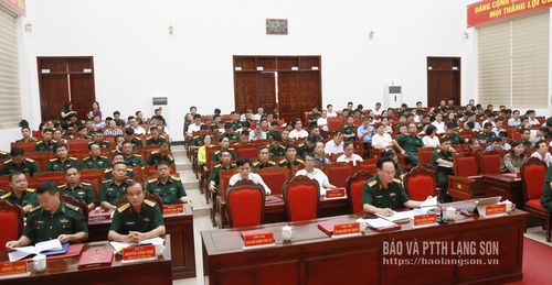Các đại biểu dự hội nghị