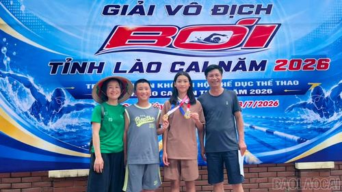 Gia đình luôn là chỗ dựa, tiếp thêm động lực để Thanh Trúc theo đuổi đam mê bơi lội.