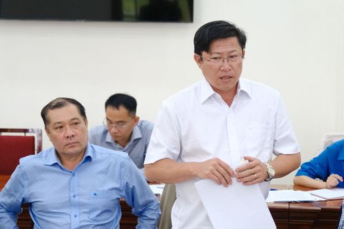 Đại diện lãnh đạo Trung tâm Phát triển quỹ đất tỉnh Lâm Đồng phát biểu tại buổi làm việc