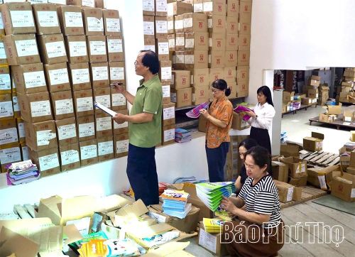 Công ty Cổ phần Sách và Thiết bị giáo dục Phú Thọ chuẩn bị nguồn sách giáo khoa phục vụ năm học 2026-2027.