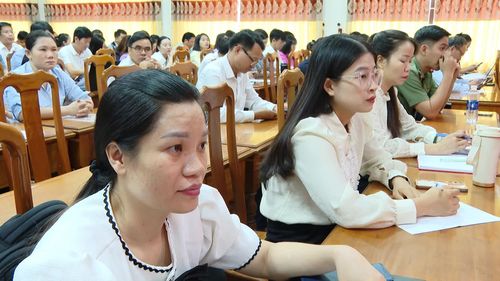 Các học viên tham gia lớp tập huấn - Ảnh: LT