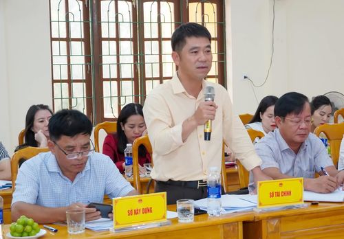 Đại diện lãnh đạo Sở Tài chính phát biểu tại buổi làm việc - Ảnh: N.H
