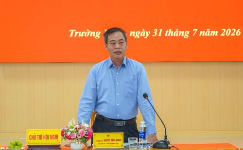 Đồng chí Nguyễn Đăng Quang, Phó Bí thư Tỉnh ủy, Chủ tịch HĐND tỉnh phát biểu kết luận tại buổi làm việc - Ảnh: N.H