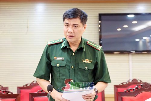 Lãnh đạo Ban Chỉ huy Bộ đội biên phòng tỉnh phát biểu tại hội nghị.