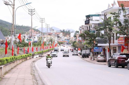 Tổng nguồn vốn từ ngân sách tỉnh và ngân sách địa phương dự kiến huy động cho chương trình trong hai năm 2026 - 2027 đạt trên 2.000 tỷ đồng, tạo nguồn lực quan trọng để hoàn thành các mục tiêu xây dựng nông thôn mới theo đúng lộ trình.