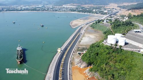 Đà Nẵng đang hút mạnh dòng vốn đầu tư vào lĩnh vực công nghệ, vi mạch bán dẫn. Ảnh: Hoàng Anh