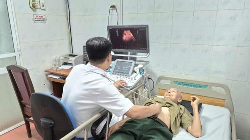  Bệnh viện đầu tư máy móc hiện đại, đáp ứng nhu cầu điều trị của người bệnh.