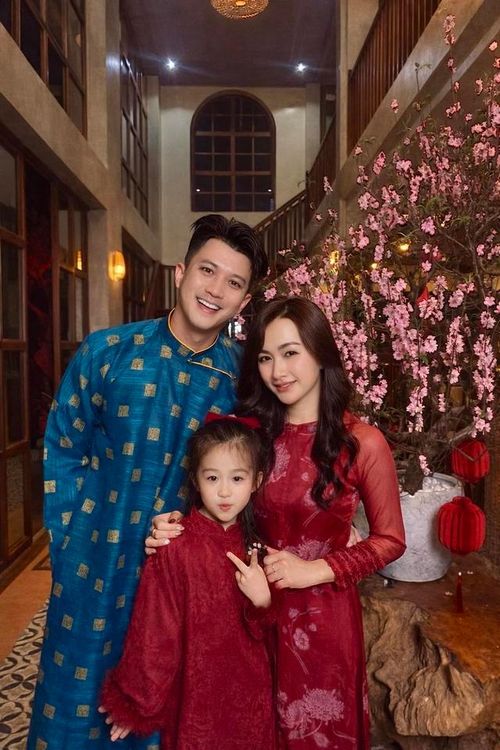 Gia đình hạnh phúc của Hà Việt Dũng.