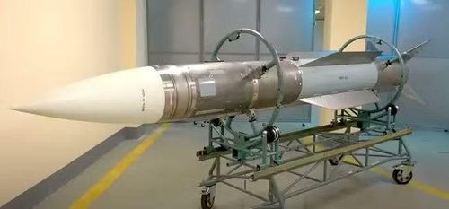 Kho vũ khí của máy bay chiến đấu này bao gồm nhiều loại, phục vụ cho cả tác chiến không đối không và không đối đất, trong đó có cả tên lửa RVV-SDM thế hệ mới nhất.