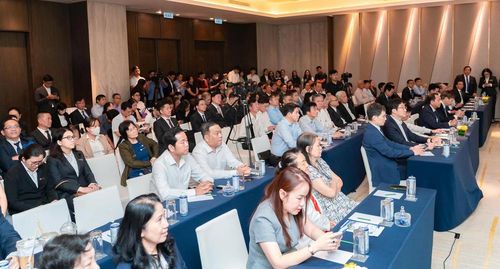 Hội nghị quy tụ các chuyên gia trong và ngoài nước. Ảnh: M.T