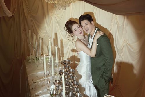  Ảnh cưới của 2 diễn viên. Ảnh: FBNV. 