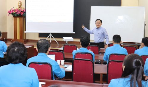  Lớp tập huấn trang bị nhiều kỹ năng cần thiết cho cán bộ công đoàn cơ sở 