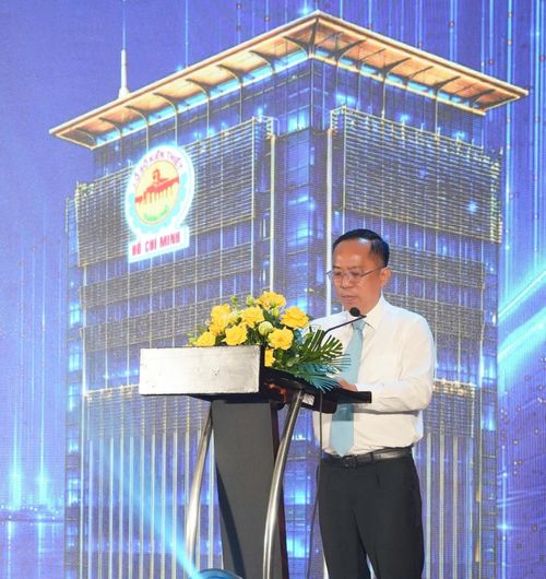 Ông Trương Vĩnh Tùng - Bí thư Đảng ủy, Tổng Giám đốc Công ty TNHH MTV XSKT Thành phố Hồ Chí Minh phát biểu tại Hội nghị