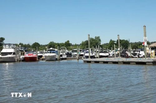 Bến thuyền trên sông Potomac, góp phần tạo nên không gian sinh hoạt, giải trí và du lịch ven sông tại Washington, D.C. (Ảnh: Ngọc Quang/TTXVN)
