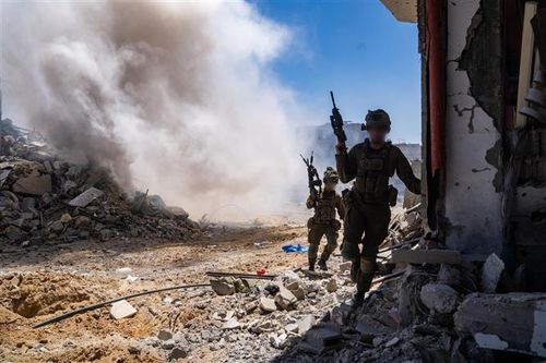 Binh sĩ Israel trong chiến dịch quân sự tại Dải Gaza. Ảnh: THX/TTXVN