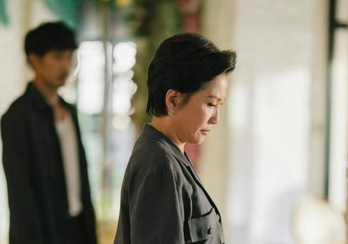 Hồng Đào và Tuấn Trần hóa thân thành mẹ con trong Mai.