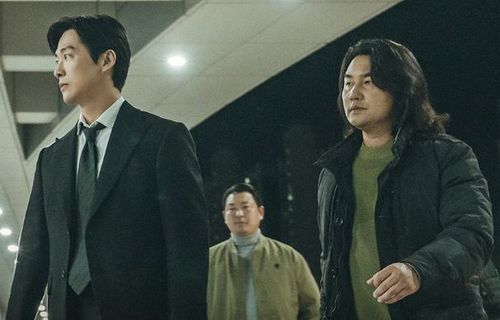 Từ một người chồng tuyệt vọng, Kang Tae Joo trở thành người quyết tâm vạch trần sự thật.