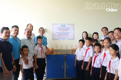 Hệ thống lọc nước sạch uống tại vòi tặng cho Trường Tiểu học Ninh Trung.