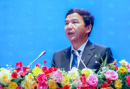 PGS.TS. Lê Đình Thanh, Giám đốc Bệnh viện Thống Nhất chia sẻ mô hình chăm sóc sức khỏe toàn diện cho người cao tuổi.
