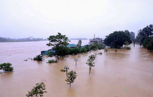Miền Bắc liên tiếp đón các đợt mưa dông mạnh. Ảnh: Tuấn Anh