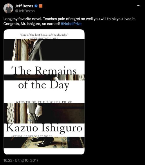 Jeff Bezos nhắc đến tác phẩm The Everything Store trên Twitter khi chúc mừng Kazuo Ishiguro giành giải Nobel Văn học năm 2017. 