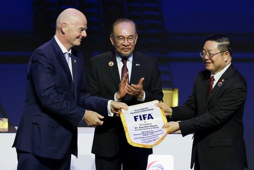 Cuộc khủng hoảng hiện tại đặt ra câu hỏi liệu FIFA có từng bỏ lỡ cơ hội cân bằng quyền lực với UEFA.