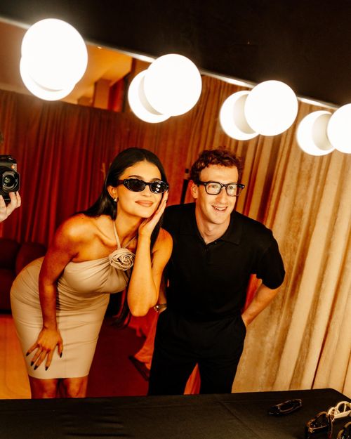 Kylie Jenner quảng bá cho dòng kính mới của Meta. Ảnh: rollingstone/Instagram.