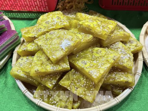 Bánh chuối hấp thơm ngon, mang đậm hương vị dân dã miền Tây Nam Bộ. Ảnh: Thanh Sang- TTXVN