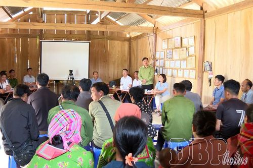 Lãnh đạo xã Chiềng Sinh xuống cơ sở lắng nghe tâm tư, nguyện vọng người dân bản Hua Sát.