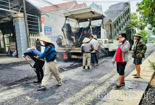 Từ sự đồng thuận hiến đất của 56 hộ dân, tuyến đường tại thôn Minh Đức, xã Hiền Quan đã hoàn thành vượt tiến độ 2 tháng.