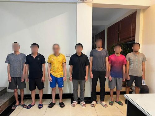 Công an TP. Hà Nội bắt giữ Hoàng Gia Tân và các đối tượng liên quan. (Ảnh: Bộ Công an).