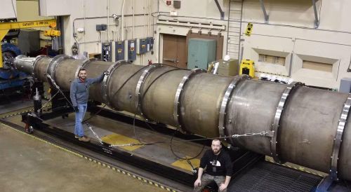 Tên lửa đạn đạo xuyên lục địa LGM-35A Sentinel sử dụng động cơ nhiên liệu rắn nhiều tầng, cho phép duy trì trạng thái trực chiến liên tục với thời gian phản ứng rất ngắn.