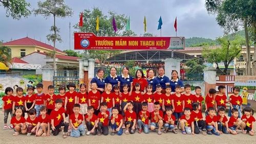 Theo phương án được UBND xã Tân Sơn xây dựng, dự kiến sáp nhập Trường Mầm non Thạch Kiệt vào Trường Mầm non Tân Phú.