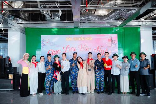 Giai điệu về Trường Sa sẽ còn ngân mãi