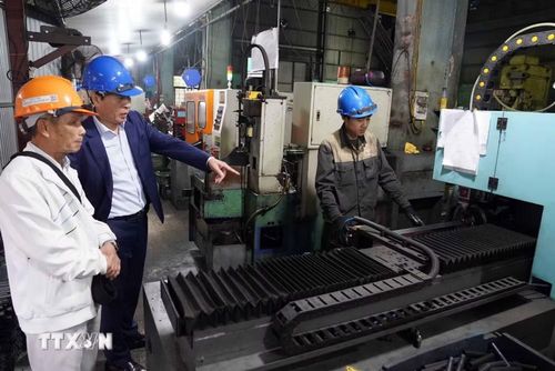 Dây chuyền sản xuất của một doanh nghiệp Hà Nội. (Ảnh: Phương Anh/TTXVN)