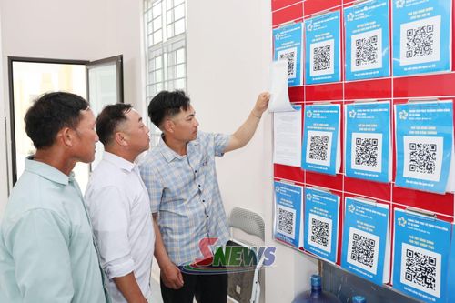 Xã Tạ Khoa thực hiện công khai, minh bạch các thủ tục hành chính.