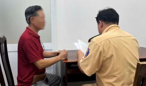 Tài xế bị phạt 19 triệu đồng, tước giấy phép lái xe 2 tháng.