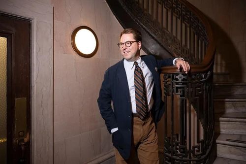  Ông Myles Cooper, quản lý thư viện, tại Viện Cơ khí ở San Francisco. Ảnh: SFGATE. 